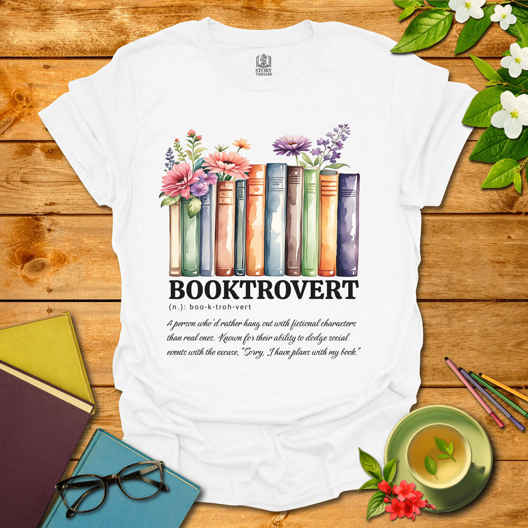 Booktrovert Definition T-shirt